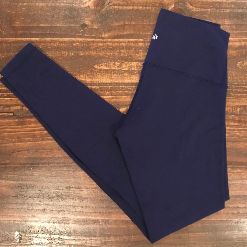 Lululemon Full on Luon tight.